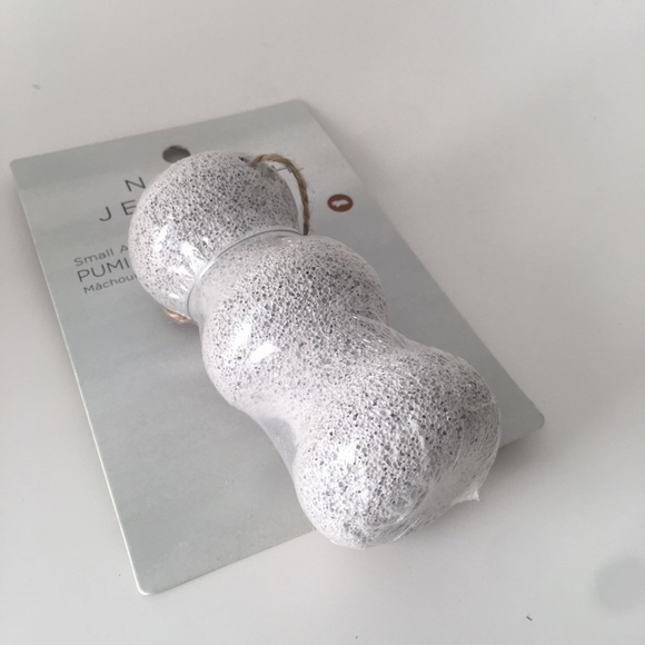 Nate + Jeremiah Pumice Small Animal Chews 4.5" x 1.5" Small Animal - Picture 3 of 6